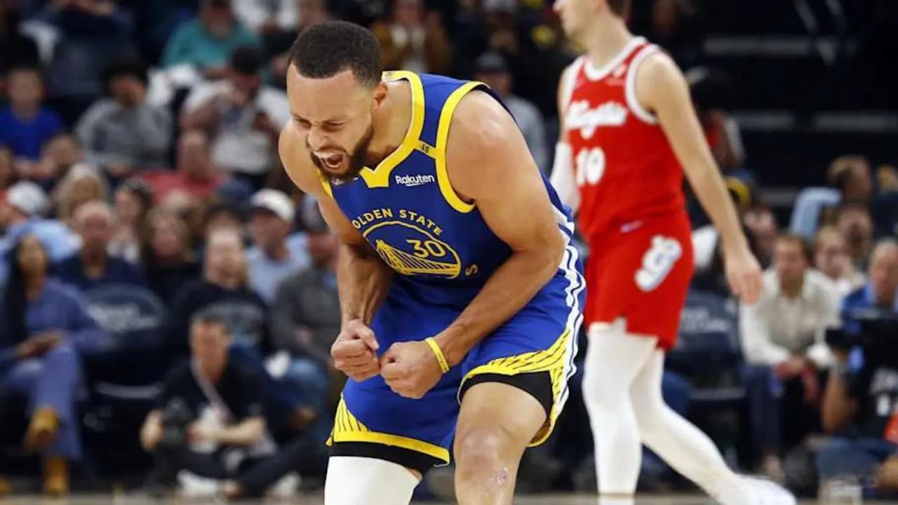 开云下载-深圳队力克灰熊，德罗赞统治全场