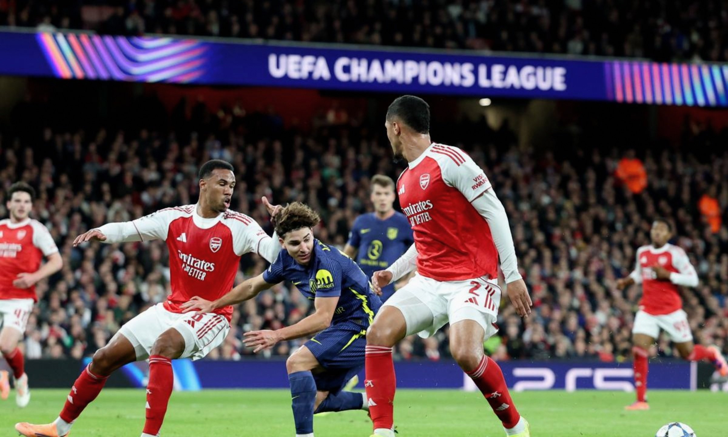 开云平台-AC米兰对阵马德里竞技，意西豪强对决竞逐荣耀